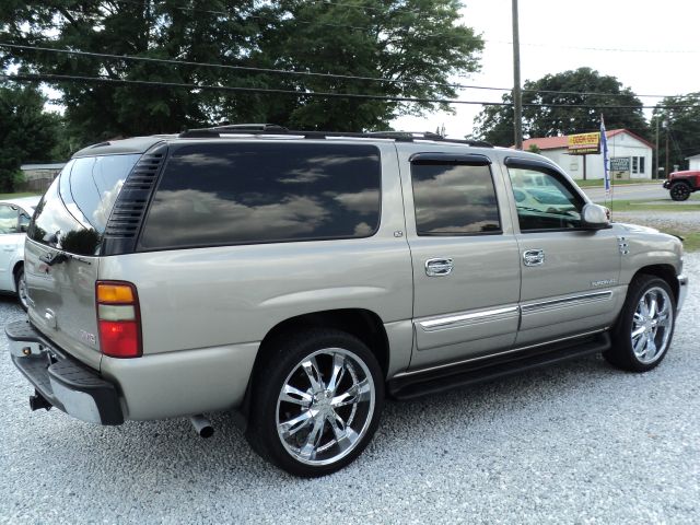 2003 GMC Yukon XL Wagon SE