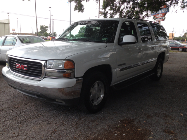 2003 GMC Yukon XL C350 4dr Sdn 3.5L Sport RWD Sedan