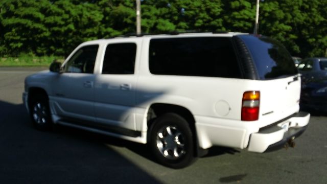 2003 GMC Yukon XL Sport 4WD