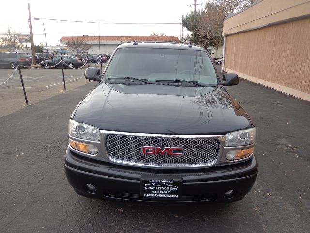 2003 GMC Yukon XL LS NICE