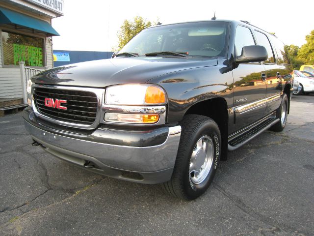 2003 GMC Yukon XL C350 4dr Sdn 3.5L Sport RWD Sedan