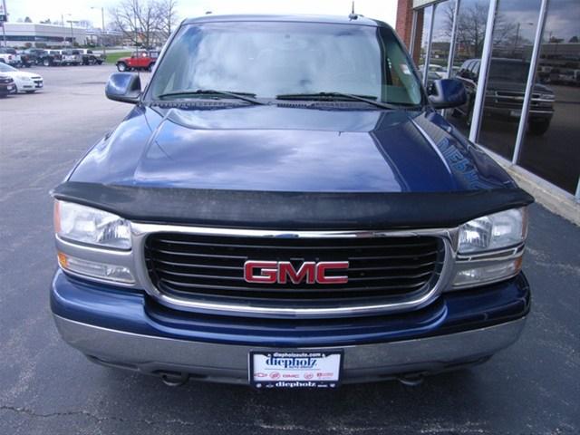 2003 GMC Yukon XL SLT