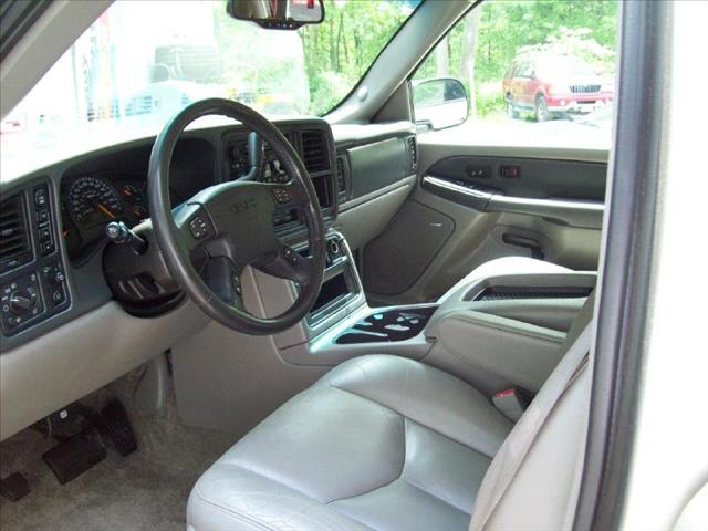 2003 GMC Yukon XL Base Sedan 3.8 Liter V6