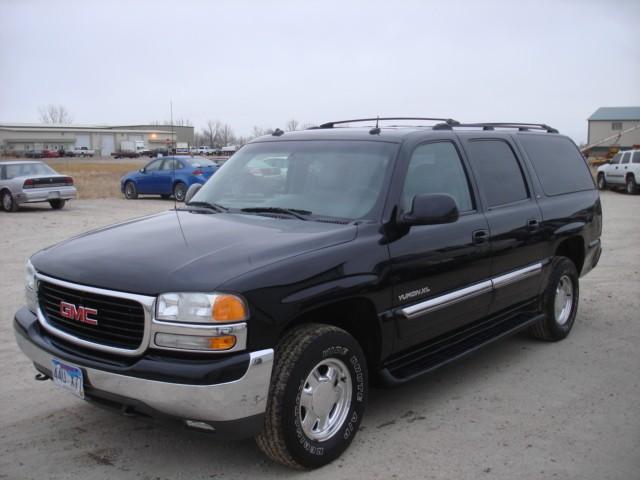 2003 GMC Yukon XL SLT