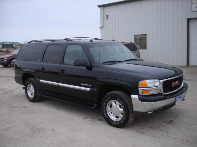 2003 GMC Yukon XL SLT