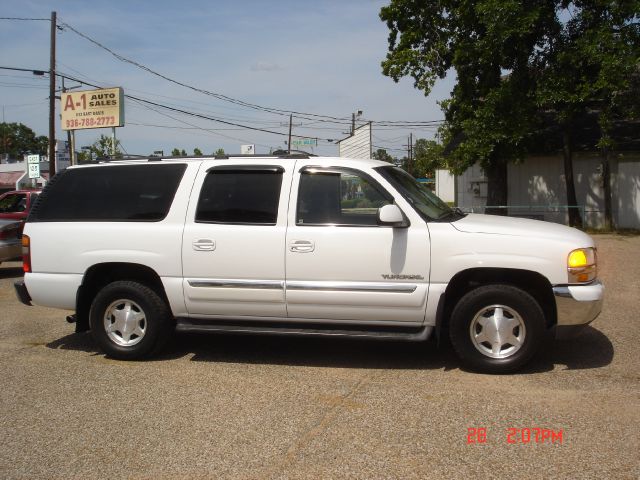 2003 GMC Yukon XL C350 4dr Sdn 3.5L Sport RWD Sedan