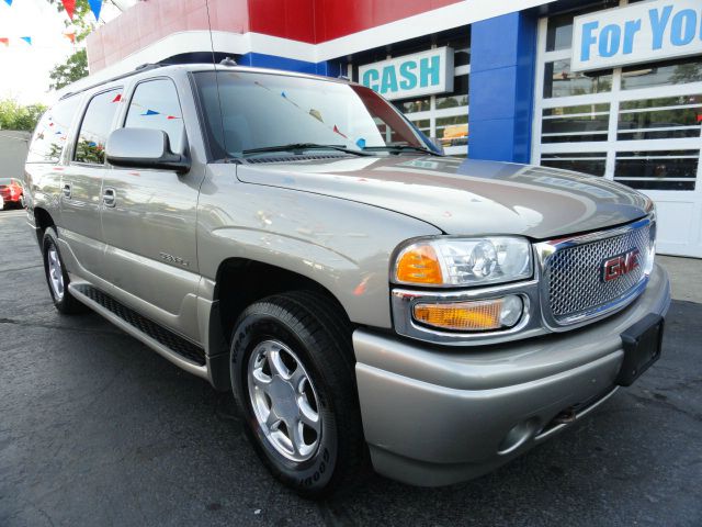 2003 GMC Yukon XL SLE 4WD 15