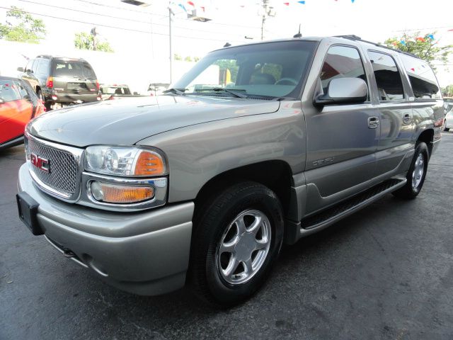 2003 GMC Yukon XL SLE 4WD 15