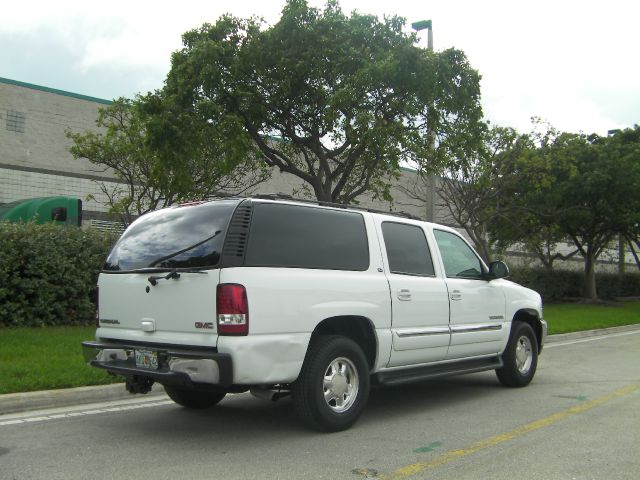 2003 GMC Yukon XL C350 4dr Sdn 3.5L Sport RWD Sedan