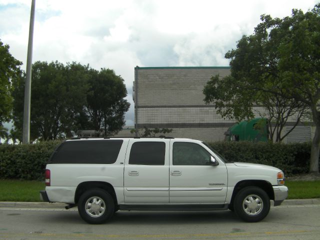 2003 GMC Yukon XL C350 4dr Sdn 3.5L Sport RWD Sedan