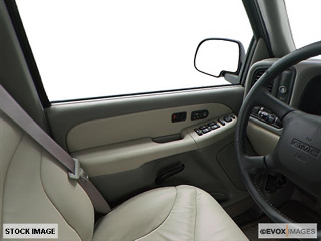 2003 GMC Yukon XL LX FWD Sedan