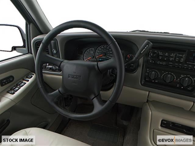 2003 GMC Yukon XL LX FWD Sedan