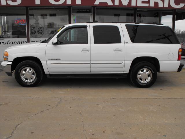 2003 GMC Yukon XL 2.3cl W/premium PKG