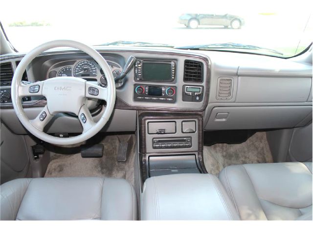 2003 GMC Yukon XL Sport 4WD