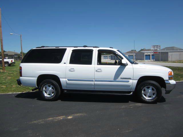 2003 GMC Yukon XL SLT