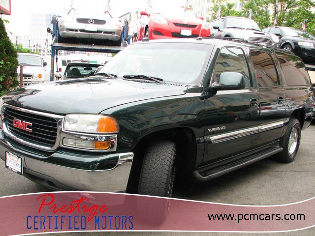 2003 GMC Yukon XL C350 4dr Sdn 3.5L Sport RWD Sedan