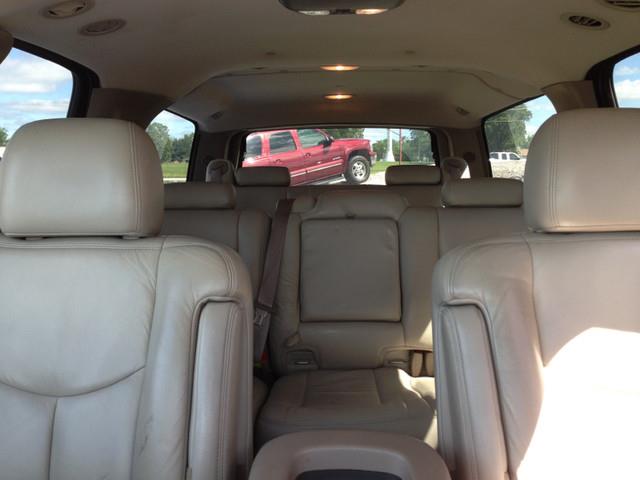 2004 GMC Yukon XL SLT