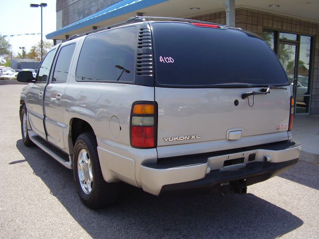 2004 GMC Yukon XL Sport 4WD