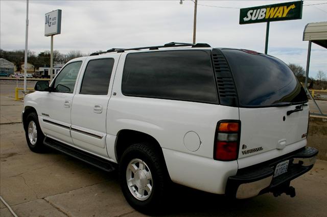 2004 GMC Yukon XL SLT