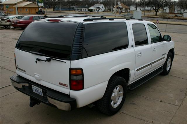 2004 GMC Yukon XL SLT