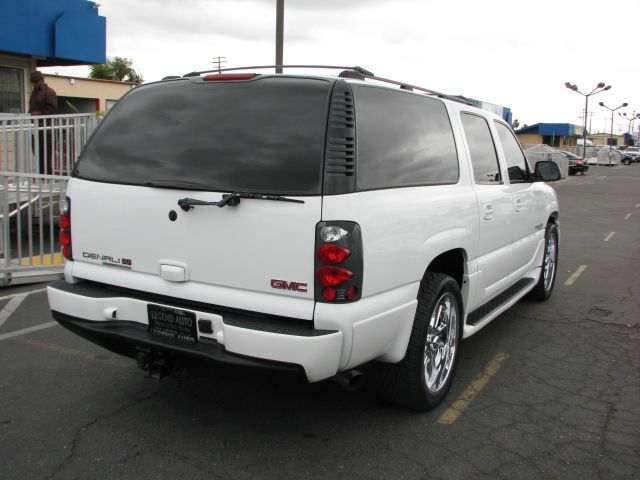 2004 GMC Yukon XL Unknown