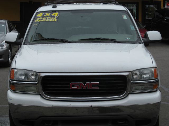 2004 GMC Yukon XL C350 4dr Sdn 3.5L Sport RWD Sedan