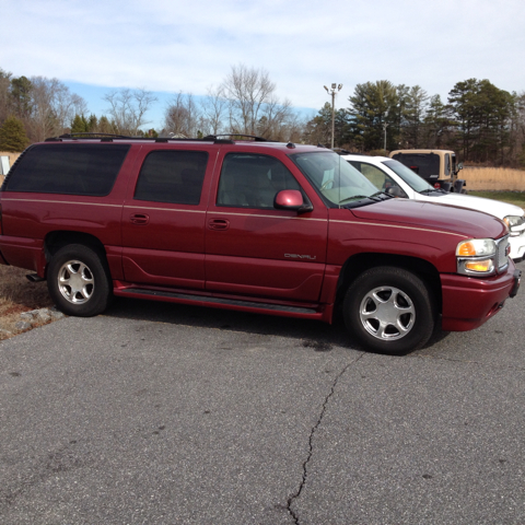 2004 GMC Yukon XL Sport 4WD