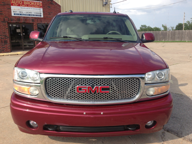 2004 GMC Yukon XL Sport 4WD