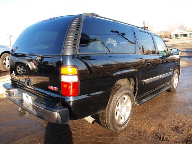 2004 GMC Yukon XL SLT