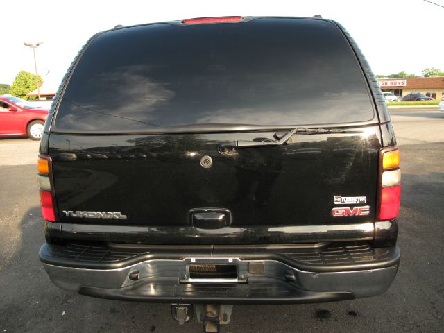 2004 GMC Yukon XL C350 4dr Sdn 3.5L Sport RWD Sedan