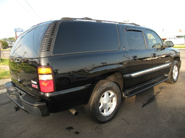 2004 GMC Yukon XL C350 4dr Sdn 3.5L Sport RWD Sedan