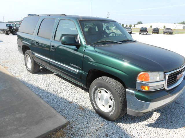 2004 GMC Yukon XL C350 4dr Sdn 3.5L Sport RWD Sedan