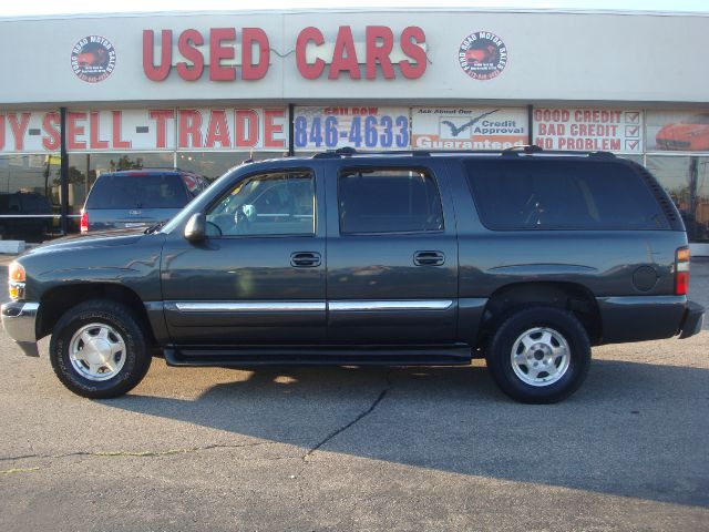 2004 GMC Yukon XL C350 4dr Sdn 3.5L Sport RWD Sedan