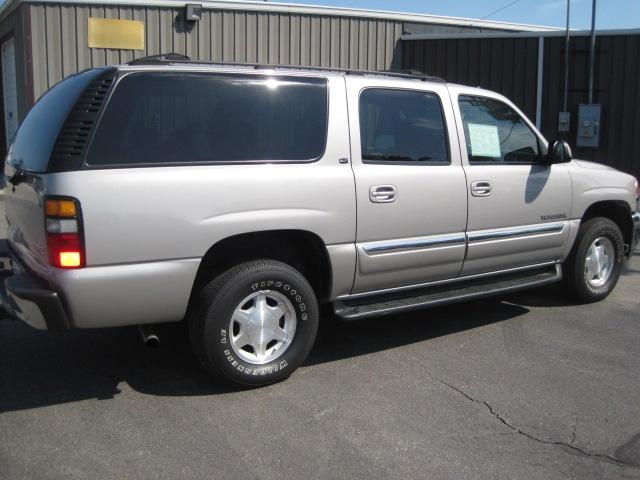 2004 GMC Yukon XL SLT