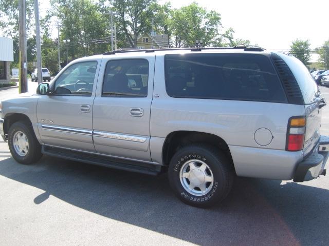 2004 GMC Yukon XL SLT