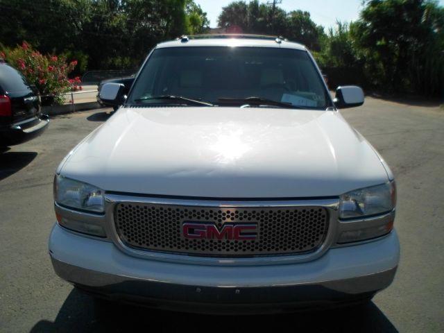 2004 GMC Yukon XL C350 4dr Sdn 3.5L Sport RWD Sedan