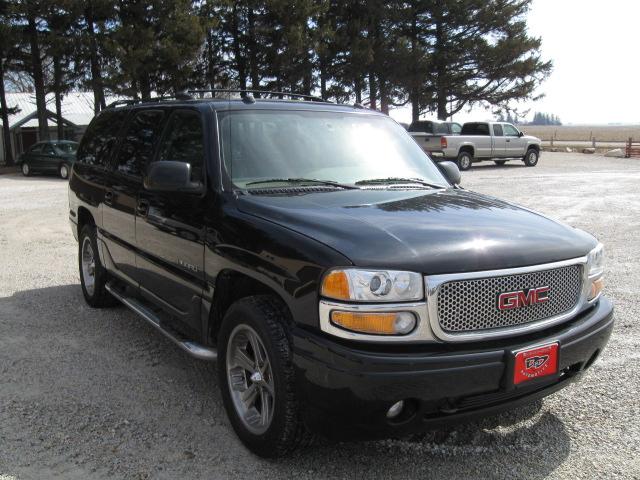 2004 GMC Yukon XL EX Sedan 4D