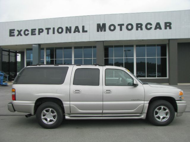 2004 GMC Yukon XL 600sl