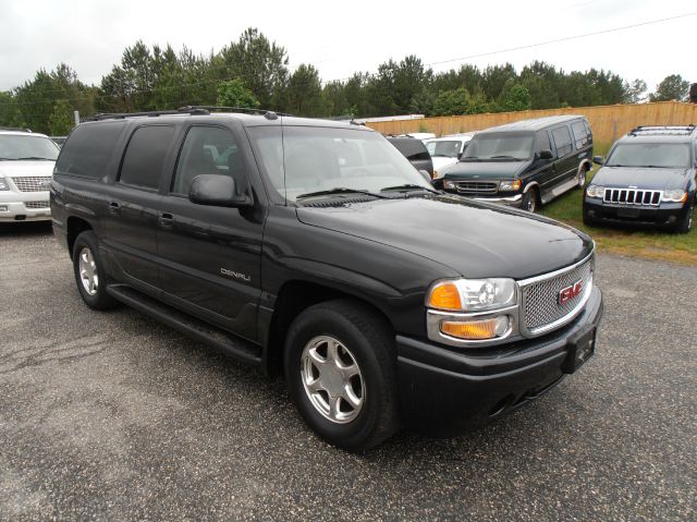 2004 GMC Yukon XL Sport 4WD