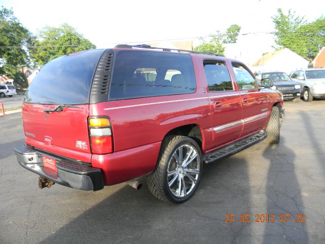 2004 GMC Yukon XL C350 4dr Sdn 3.5L Sport RWD Sedan