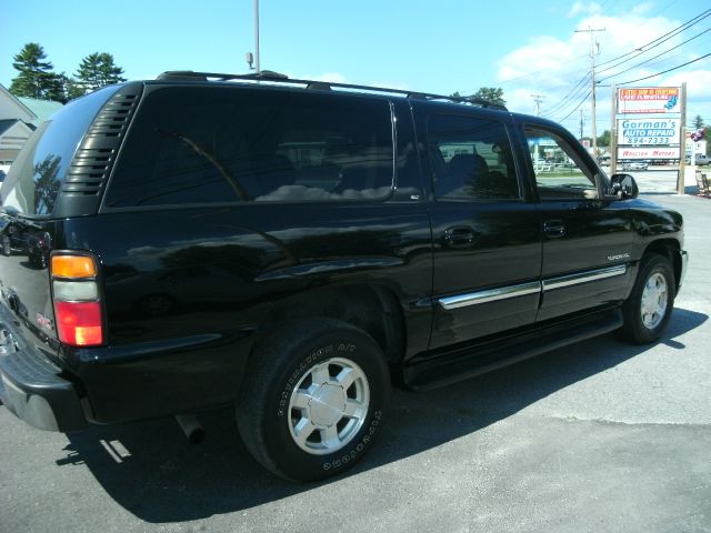 2004 GMC Yukon XL C350 4dr Sdn 3.5L Sport RWD Sedan