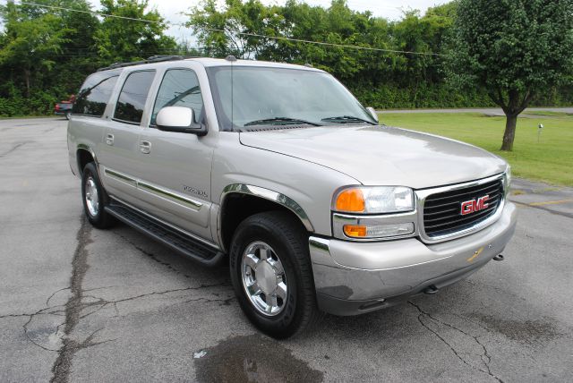 2004 GMC Yukon XL C350 4dr Sdn 3.5L Sport RWD Sedan