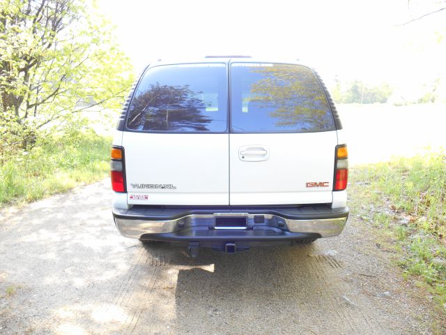 2004 GMC Yukon XL C350 4dr Sdn 3.5L Sport RWD Sedan