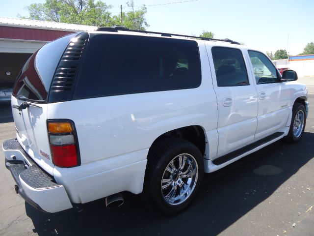 2004 GMC Yukon XL Sport 4WD