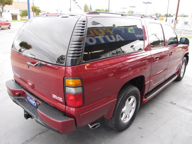 2004 GMC Yukon XL C300 Sport