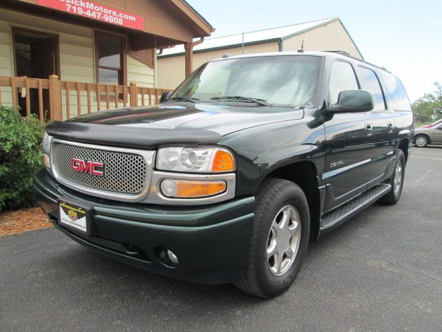 2004 GMC Yukon XL Water Truck