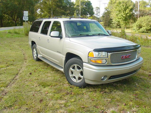 2005 GMC Yukon XL EX Sedan 4D