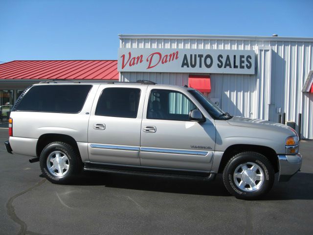 2005 GMC Yukon XL C350 4dr Sdn 3.5L Sport RWD Sedan