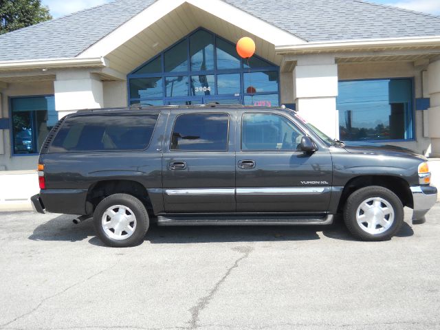 2005 GMC Yukon XL C350 4dr Sdn 3.5L Sport RWD Sedan