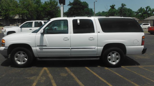 2005 GMC Yukon XL C350 4dr Sdn 3.5L Sport RWD Sedan